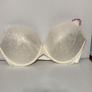 NWT  Secret Treasures Bra